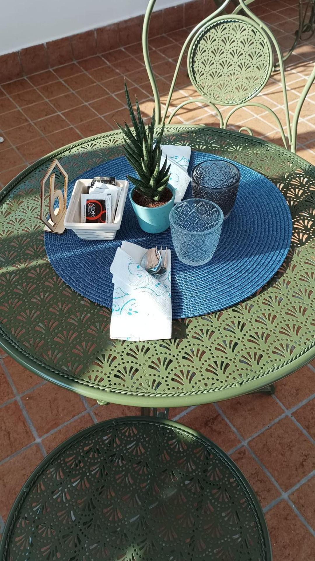 מלון נאפולי La Terrazza Delle Fate מראה חיצוני תמונה