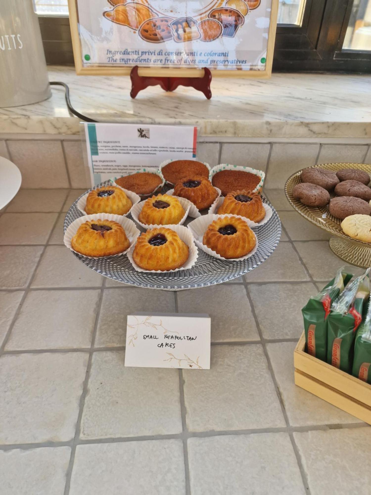 מלון נאפולי La Terrazza Delle Fate מראה חיצוני תמונה