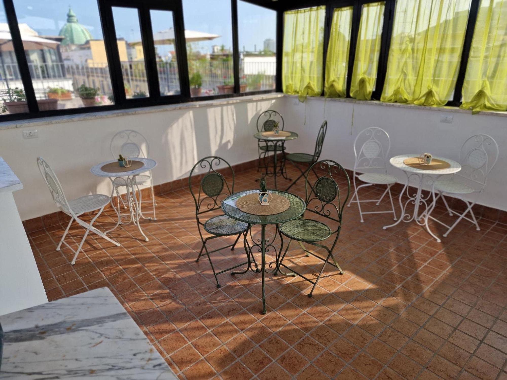 מלון נאפולי La Terrazza Delle Fate מראה חיצוני תמונה
