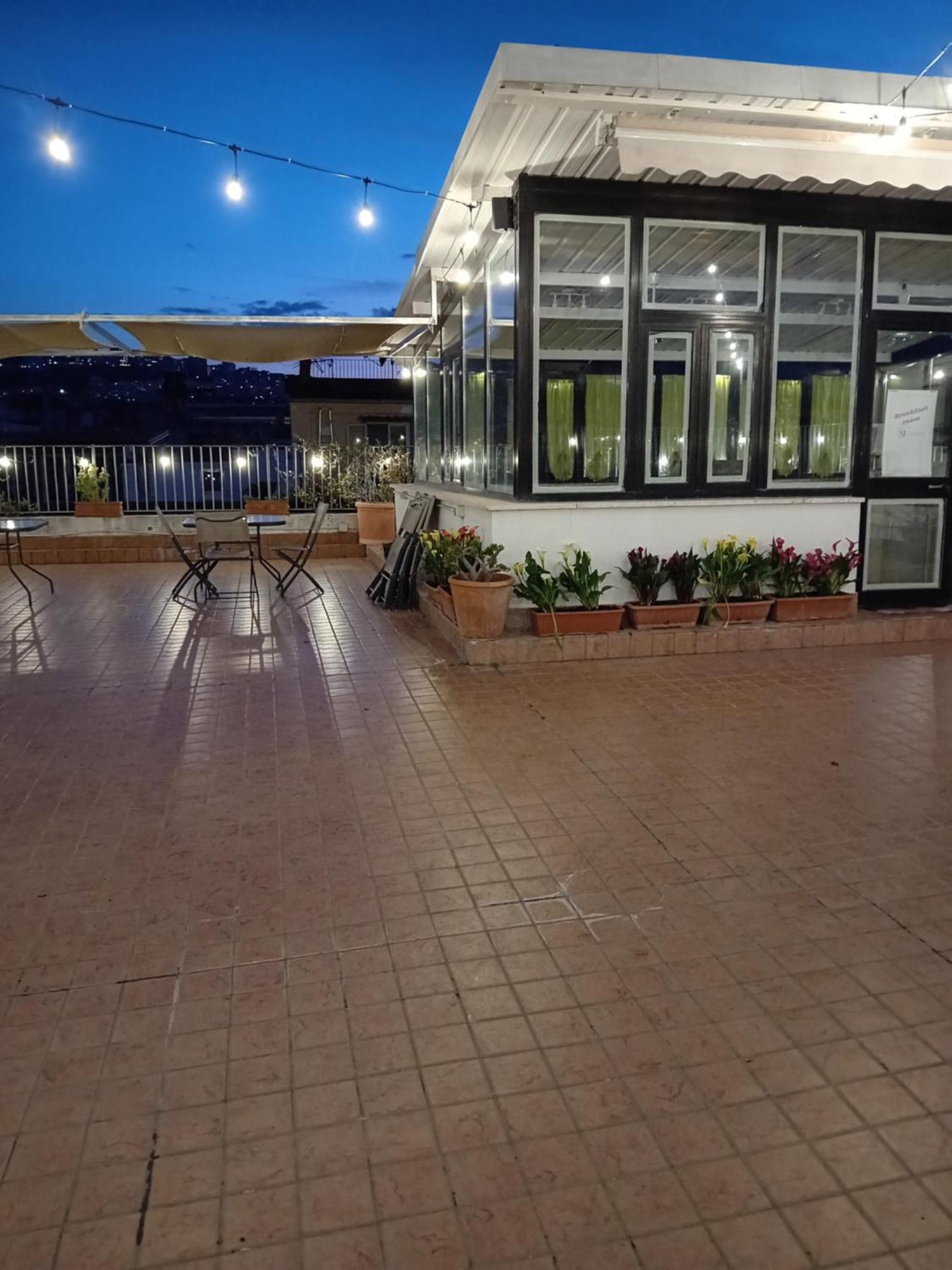 מלון נאפולי La Terrazza Delle Fate מראה חיצוני תמונה